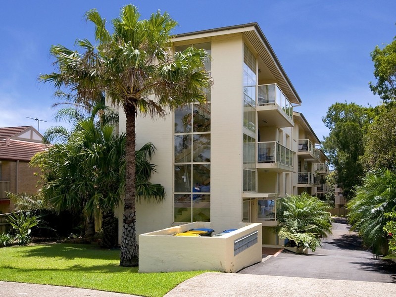 11/12 Golf Avenue, Mona Vale NSW 2103