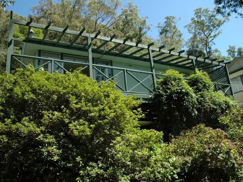 13 Diggers Crescent, Great Mackerel Beach NSW 2108