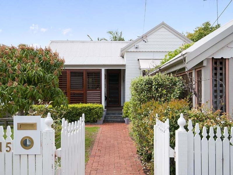 15 Lisle Street, Narrabeen NSW 2101