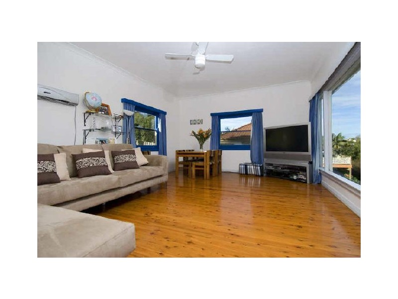 24 Lakeview Parade, Warriewood NSW 2102