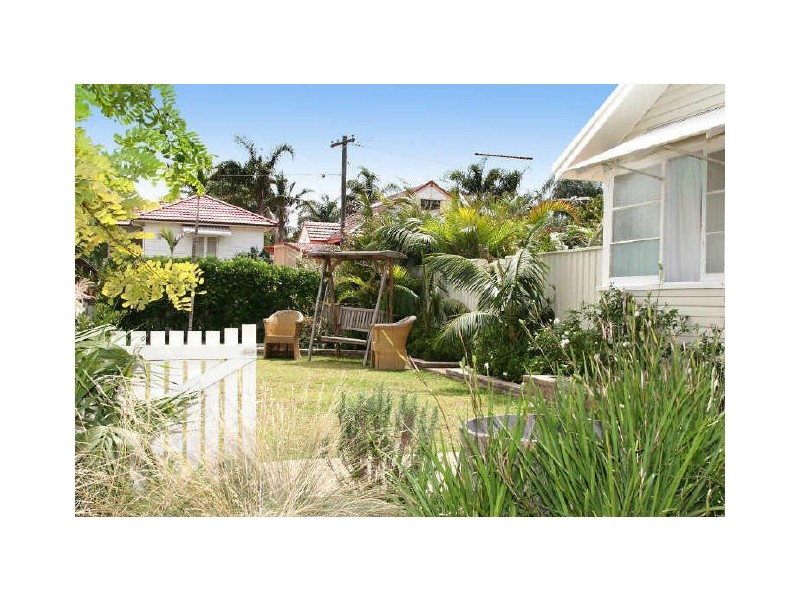 35 Lisle Street, Narrabeen NSW 2101