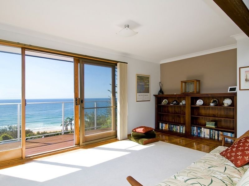 19 Karloo Parade, Newport NSW 2106