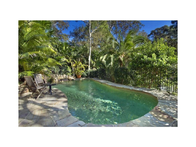 11 Loquat Valley Road, Bayview NSW 2104