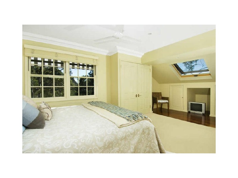 11 Loquat Valley Road, Bayview NSW 2104