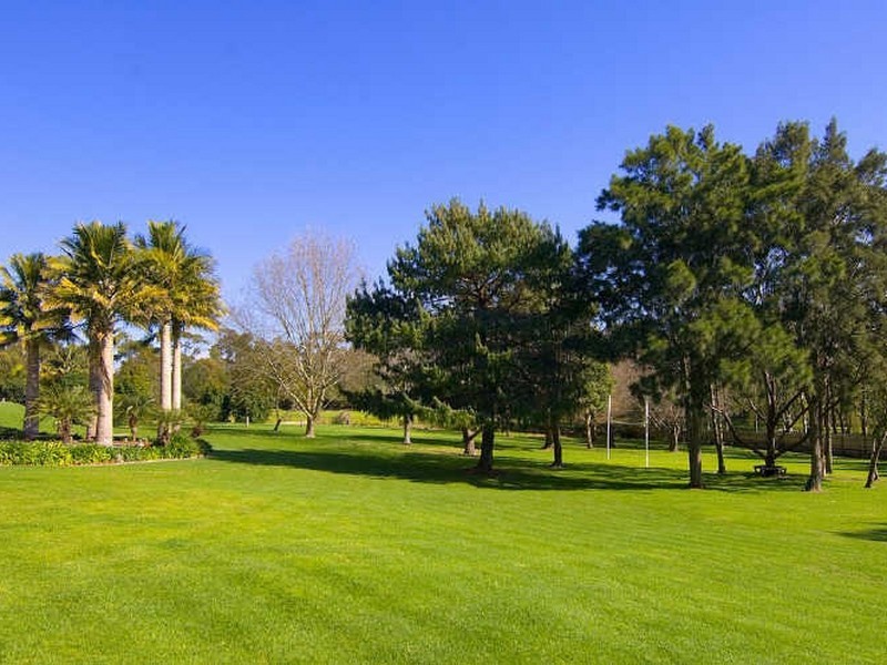 13 Minkara Road, Bayview NSW 2104