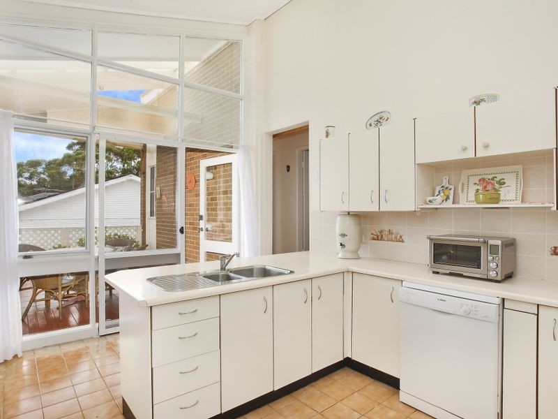 18 Jeanette Avenue, Mona Vale NSW 2103