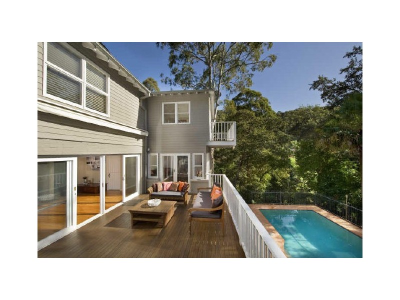 26 Loquat Valley Road, Bayview NSW 2104