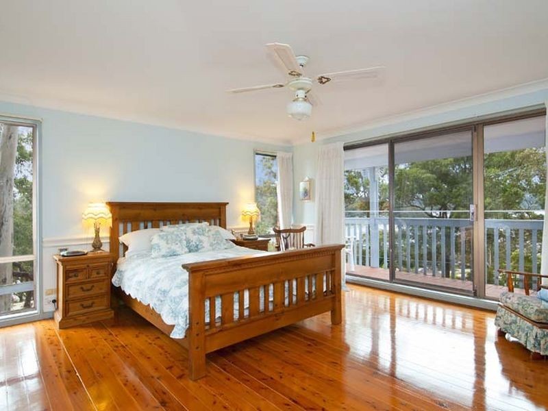 10 Quarter Sessions Road, Church Point NSW 2105