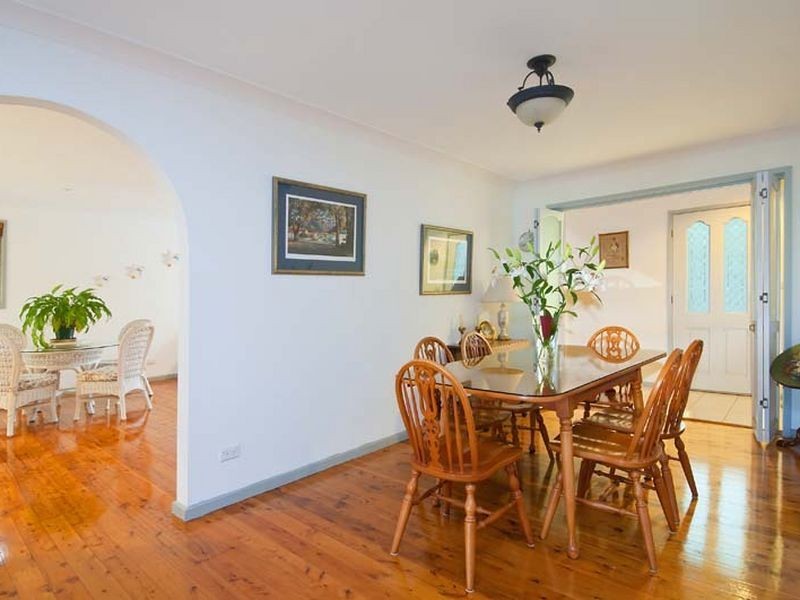 10 Quarter Sessions Road, Church Point NSW 2105