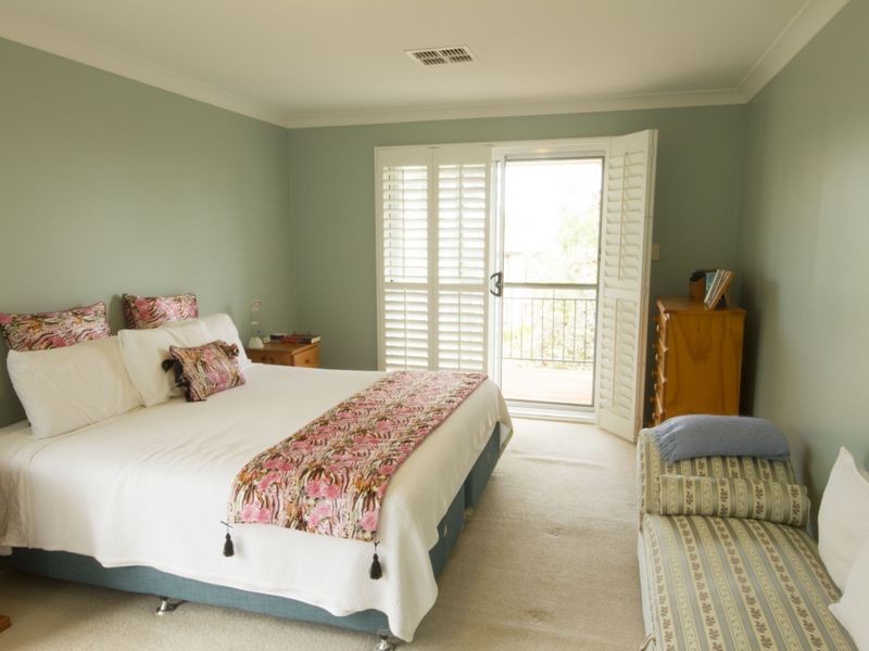 10 Grevillea Avenue, Warriewood NSW 2102