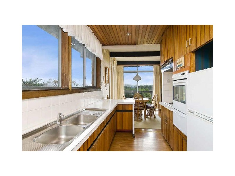 13 Arnott Crescent, Warriewood NSW 2102