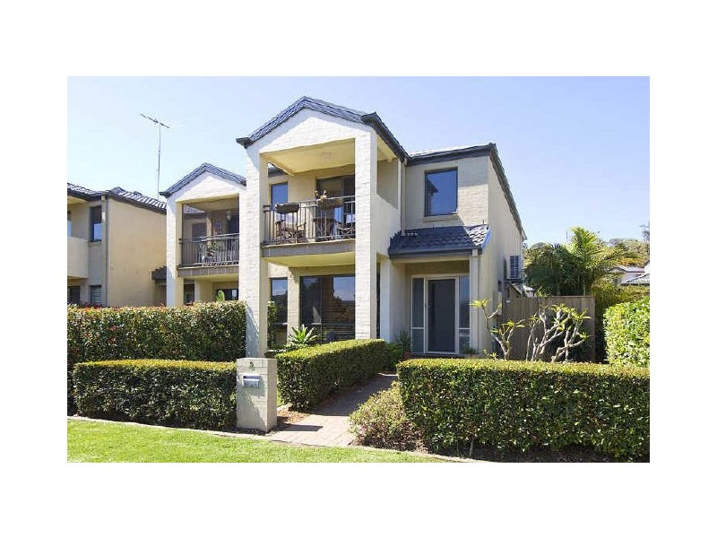 9 Lorikeet Grove, Warriewood NSW 2102