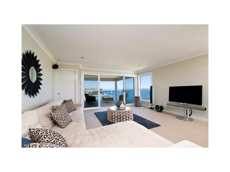 8 Hillcrest Avenue, Mona Vale NSW 2103
