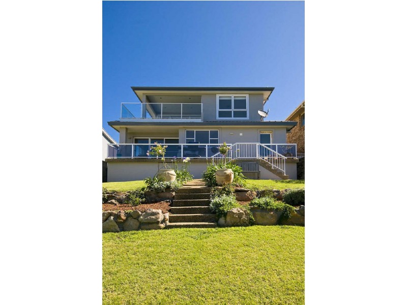 8 Hillcrest Avenue, Mona Vale NSW 2103