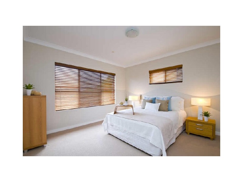 8 Hillcrest Avenue, Mona Vale NSW 2103