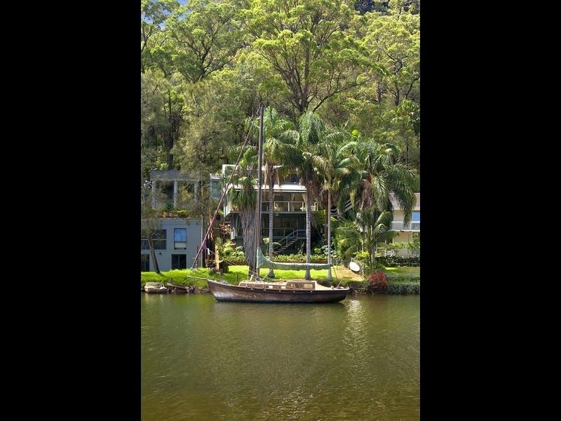 222 McCarrs Creek Road, Church Point NSW 2105