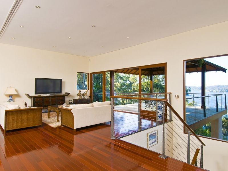 4 Corniche Road, Church Point NSW 2105