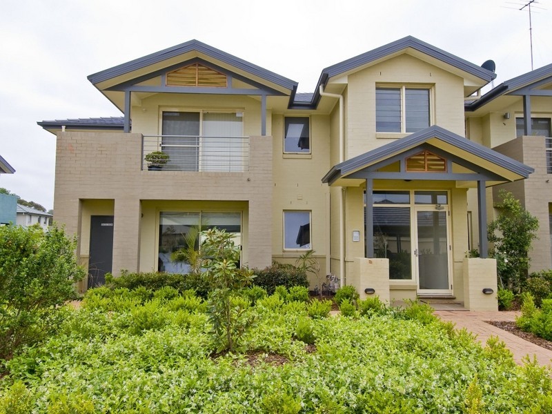 11/3 Possum Way, Warriewood NSW 2102