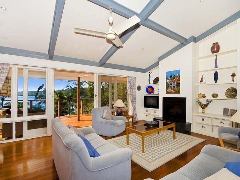 17 Corniche Road, Church Point NSW 2105