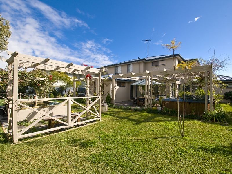 8 Eric Green Drive, Mona Vale NSW 2103