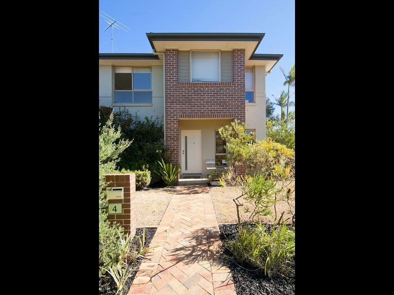 4 Casuarina Drive, Warriewood NSW 2102