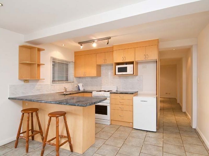 11 Lakeview Parade, Warriewood NSW 2102