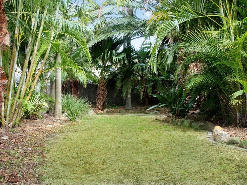 92 Queens Parade East, Newport NSW 2106