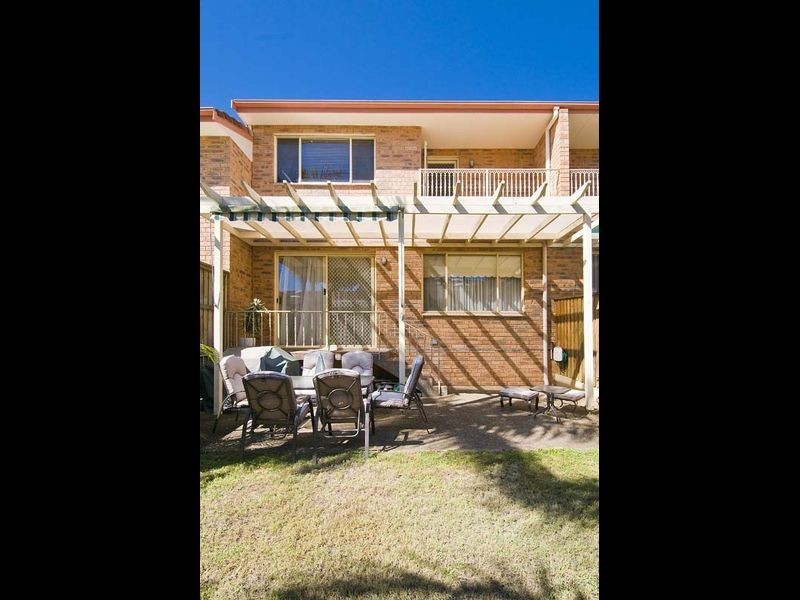 13/2 Forest Road, Warriewood NSW 2102