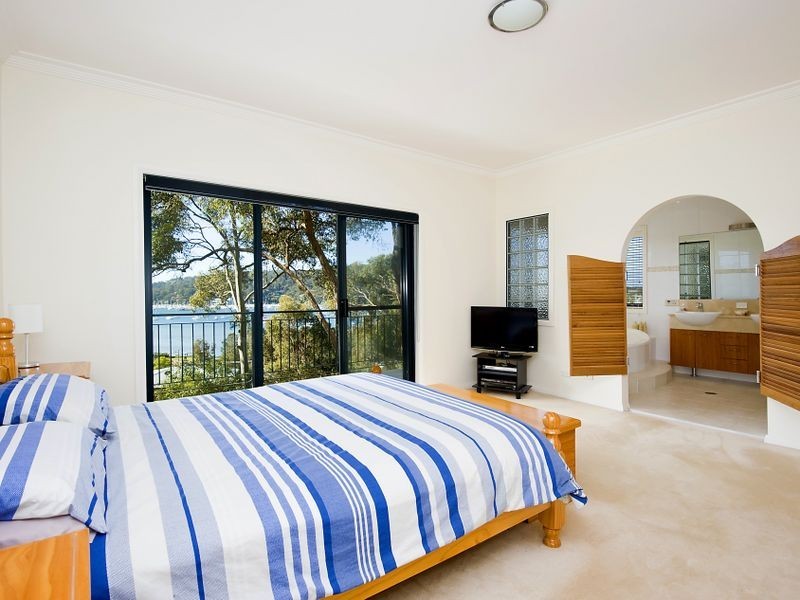 64 Alexandra Crescent, Bayview NSW 2104