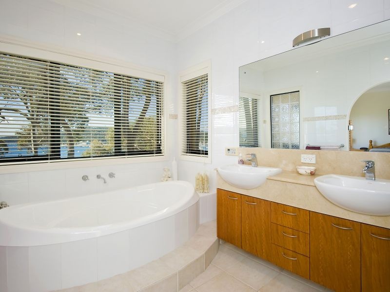 64 Alexandra Crescent, Bayview NSW 2104