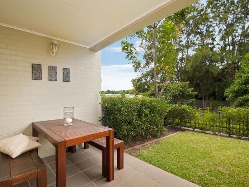 2/2 Fantail Avenue, Warriewood NSW 2102