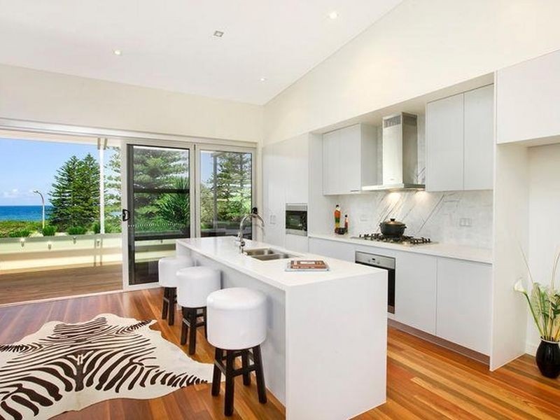 377-381 Barrenjoey Road, Newport NSW 2106