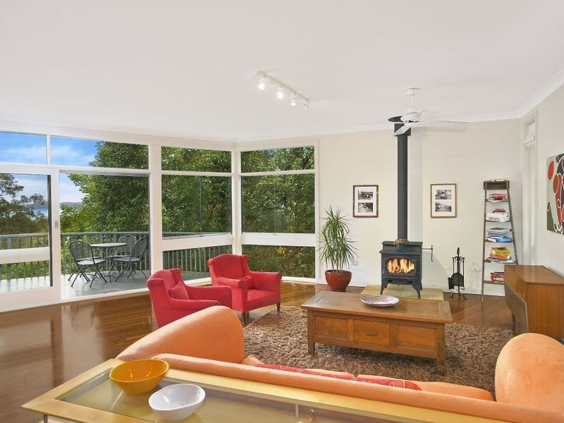 42 Loquat Valley Road, Bayview NSW 2104