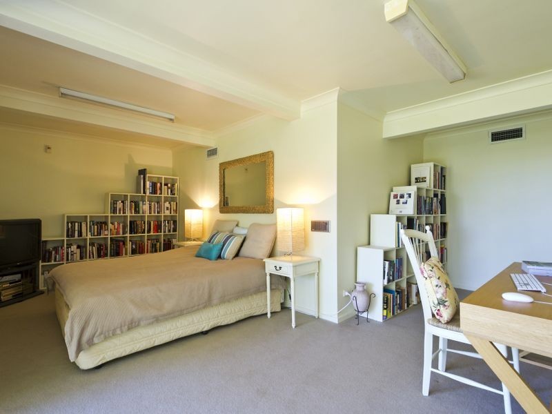 1 Nangana Road, Bayview NSW 2104