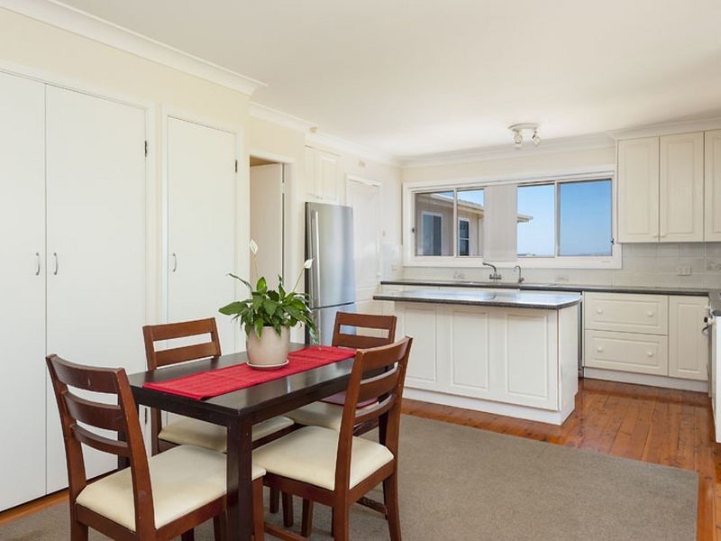 40 Lakeview Parade, Warriewood NSW 2102