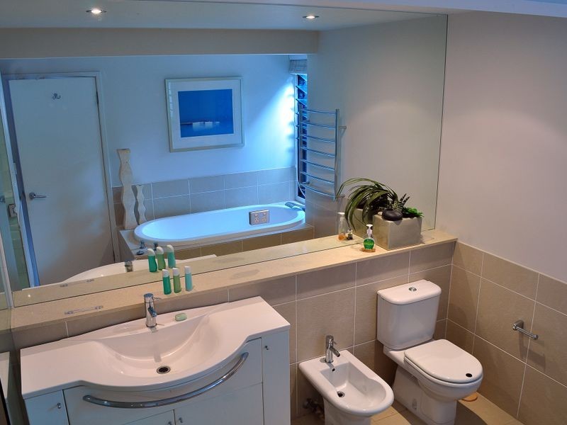 1a Suncrest Avenue, Newport NSW 2106