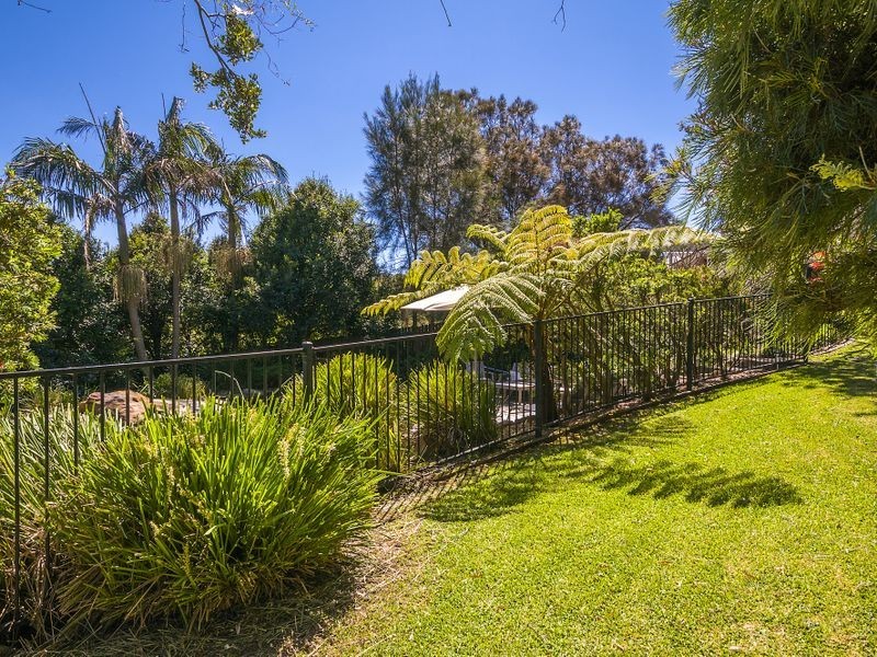 54 Narrabeen Park Parade, Warriewood NSW 2102