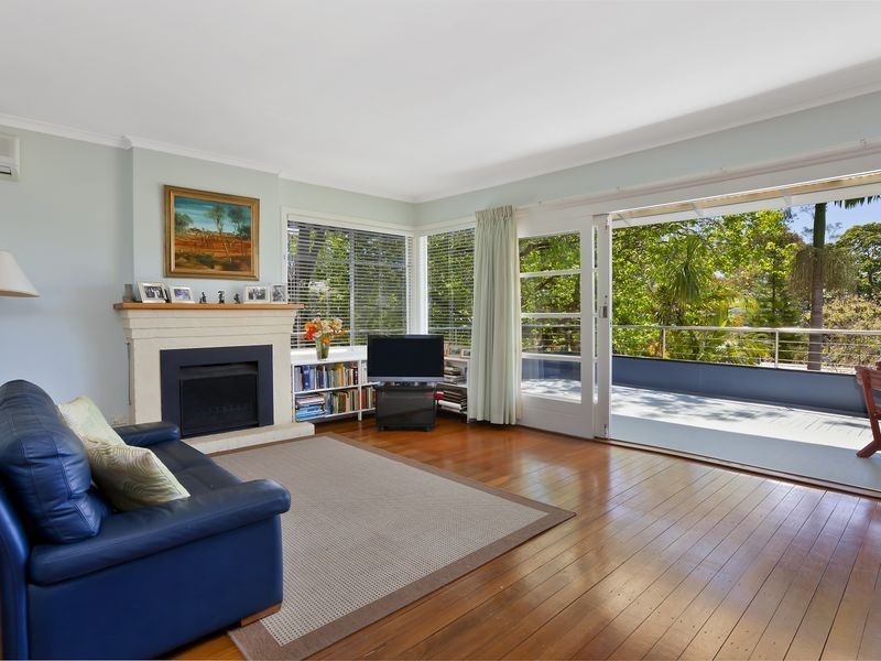 17 Kananook Avenue, Bayview NSW 2104