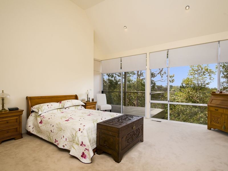 8b Minkara Road, Bayview NSW 2104