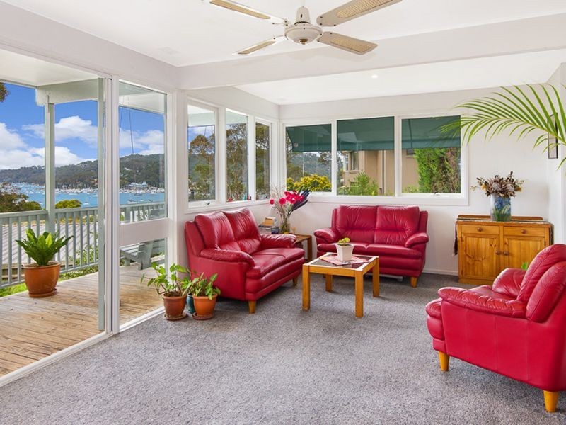 15 Loquat Valley Road, Bayview NSW 2104