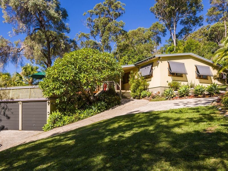 5 Loquat Valley Road, Bayview NSW 2104