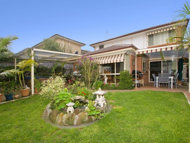 18 Waterside Grove, Warriewood NSW 2102