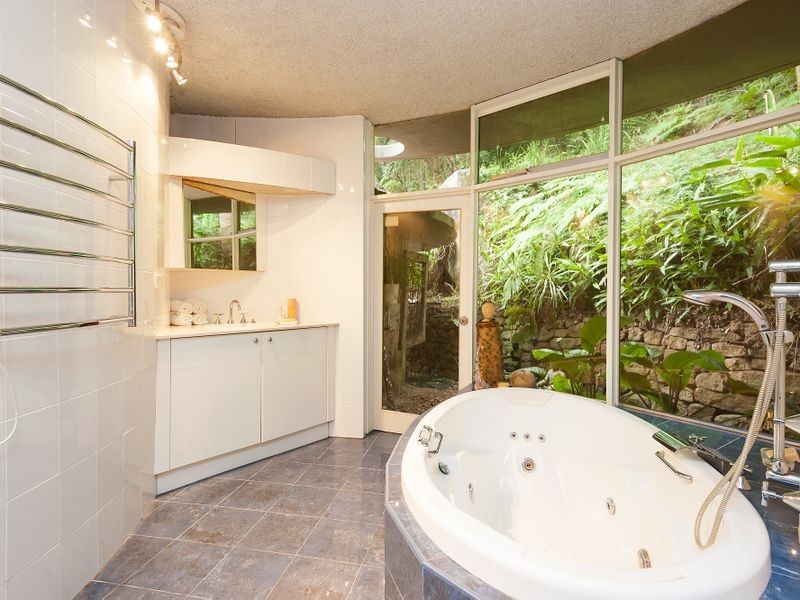 111 McCarrs Creek Road, Church Point NSW 2105