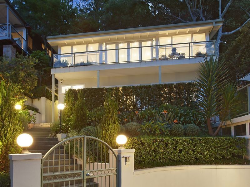 14 Corniche Road, Bayview NSW 2104