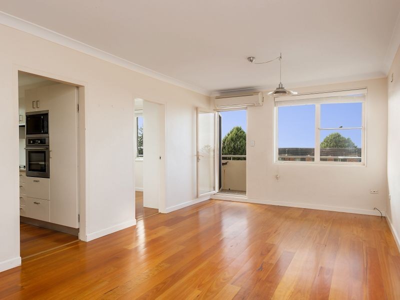 8/48 Golf Avenue, Mona Vale NSW 2103