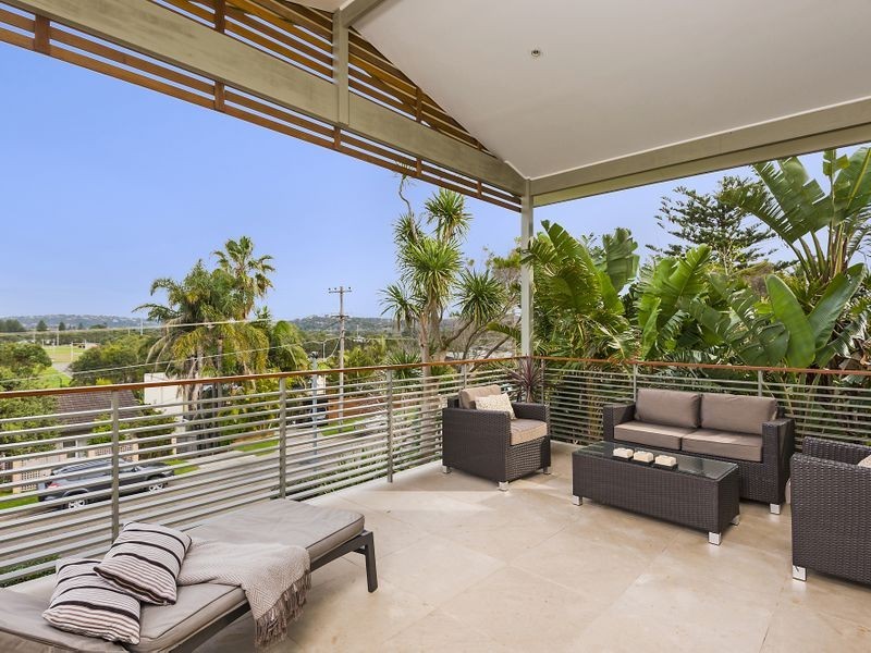 32 Arnott Crescent, Warriewood NSW 2102