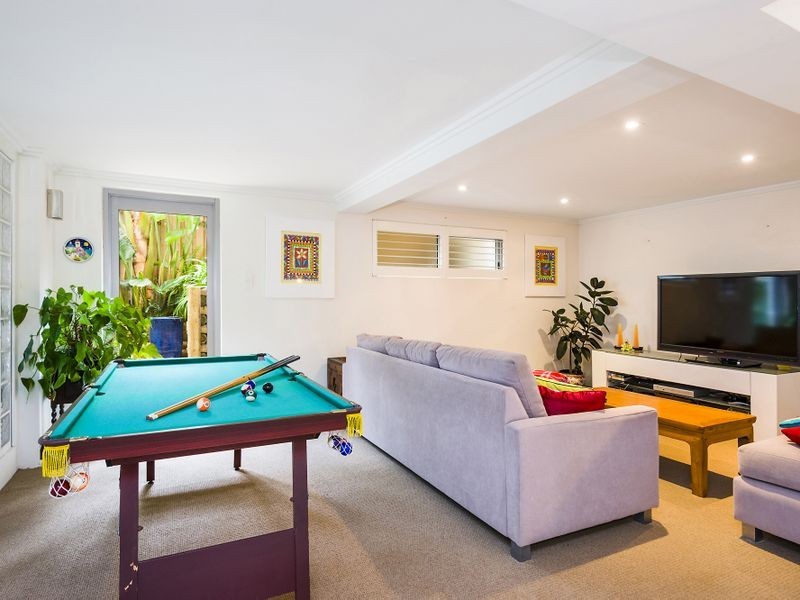 32 Arnott Crescent, Warriewood NSW 2102