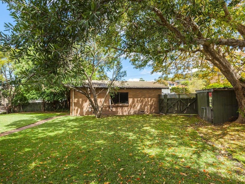 33 Brinawa Street, Mona Vale NSW 2103