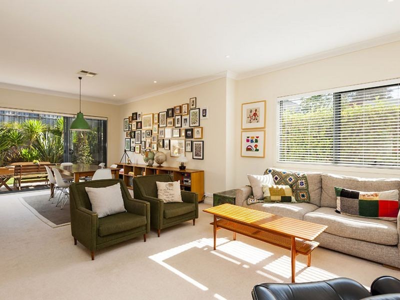 1/16-18 Angophora Circuit, Warriewood NSW 2102