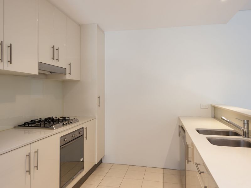 2/18-20 Park Street, Mona Vale NSW 2103